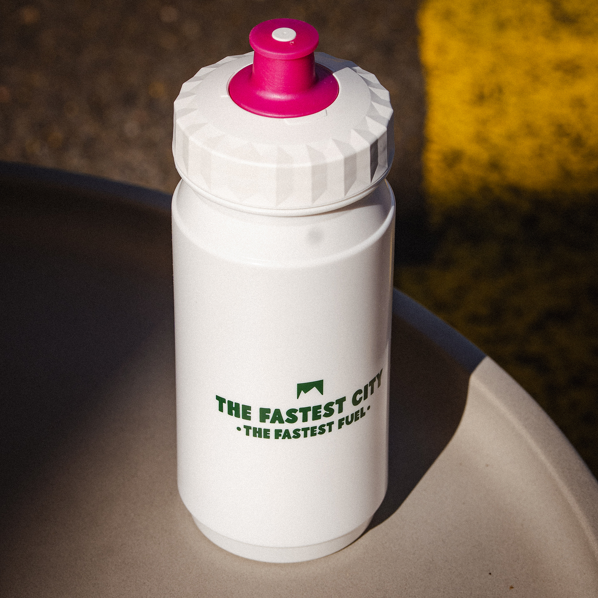 TRINKFLASCHE MNSTRY x YEYE WELLER