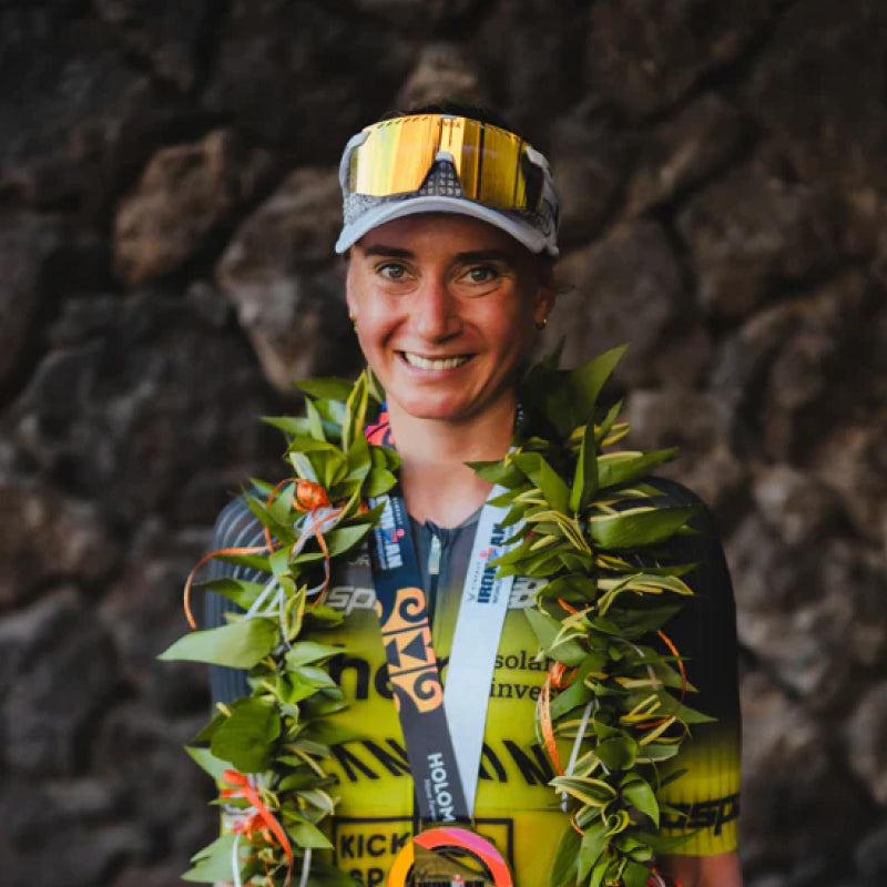 MNSTRY-Athletin Laura Philipp mit Ironman World Champion 2024 Medaille